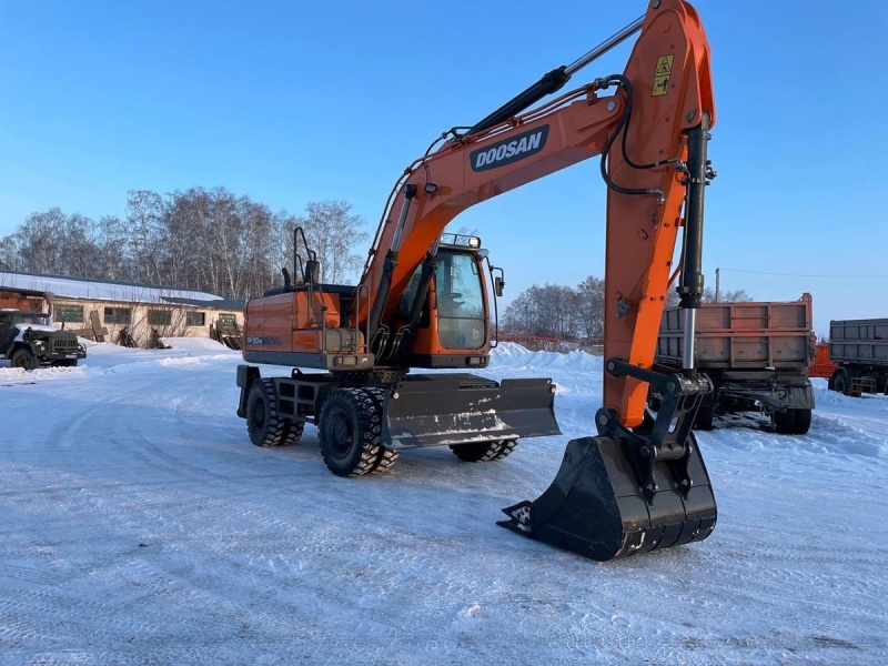 Экскаватор Doosan DX190WA для омского заказчика